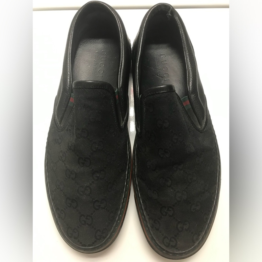 Authentic Gucci Black GG Slip On Sneakers — size men’s 7